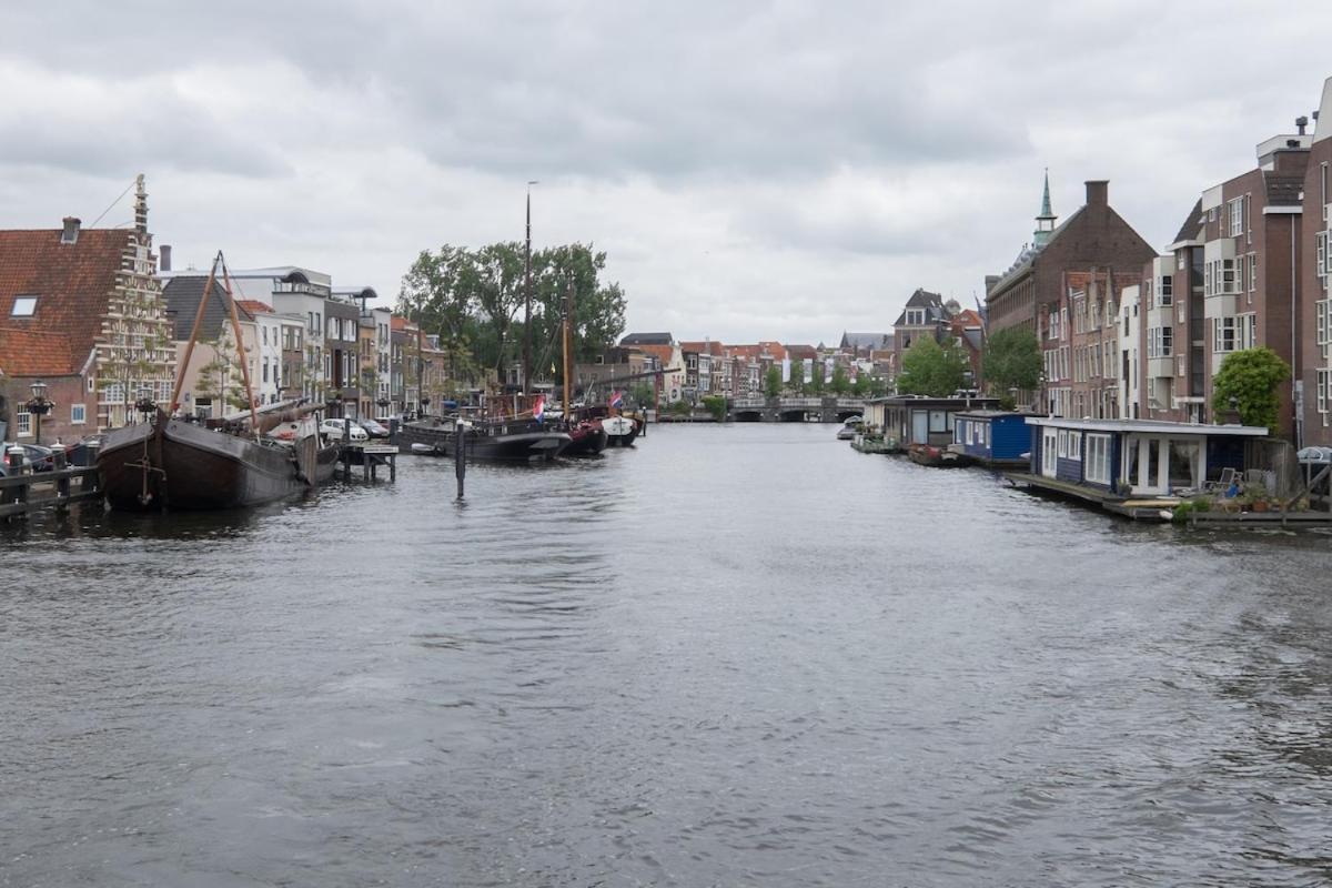 Lovely Cozy Houseboat Rembrandt, Old Centre *